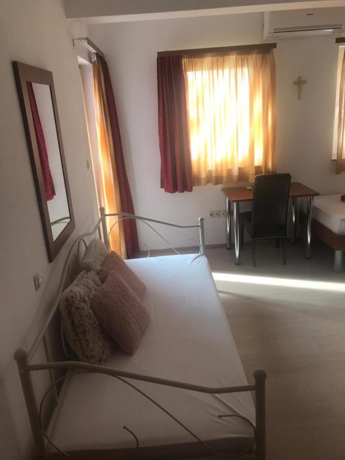 Pansion Alfa Bed and Breakfast Međugorje Eksteriør billede